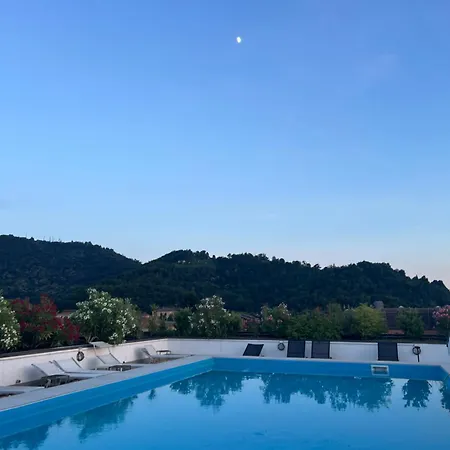리걸 호텔 3*