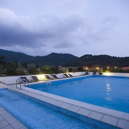 Regal Hotel 3*