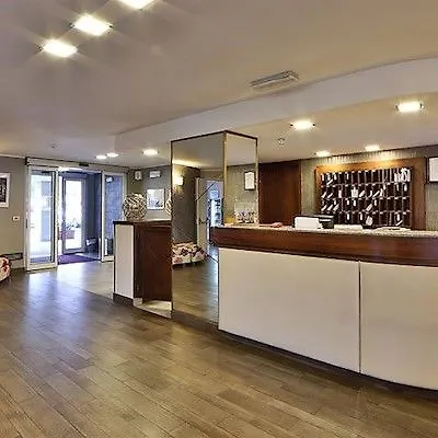 Regal Hotel 3*