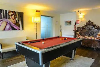 Regal 3*